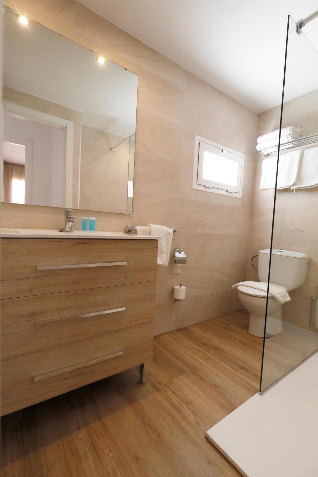 Naika Studios & Apartments Palma Nova  Ngoại thất bức ảnh