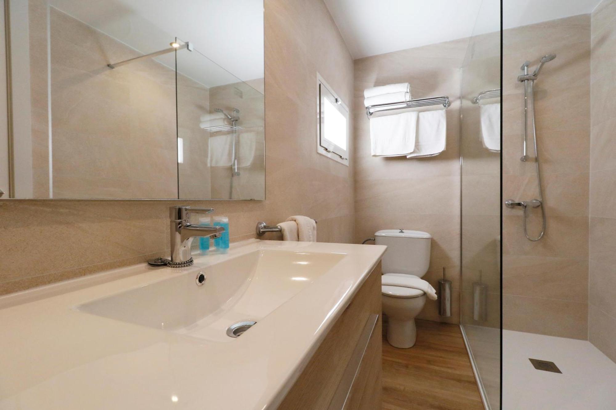 Naika Studios & Apartments Palma Nova  Ngoại thất bức ảnh